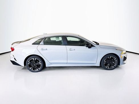 Used 2024 Kia K5 GT-Line w/ GT-Line Premium Package FWD image 4