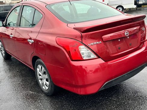Used 2019 Nissan Versa SV image 7