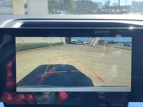 Used 2023 Chevrolet Silverado 1500 LT image 20