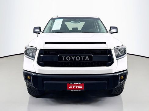 Used 2017 Toyota Tundra SR5 w/ TRD Off Road Package AWD/4WD image 8