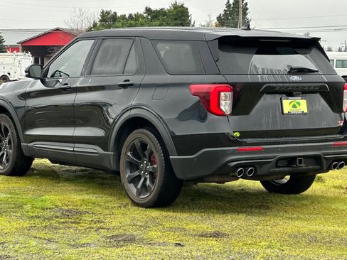 Used 2022 Ford Explorer ST w/ Equipment Group 401A image 6