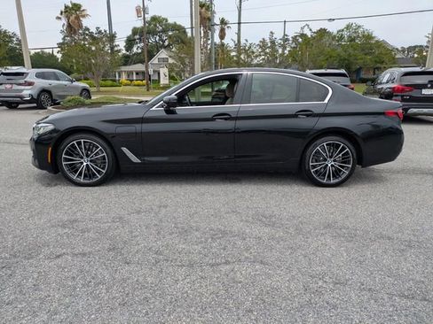 Used 2021 BMW 530e RWD image 8