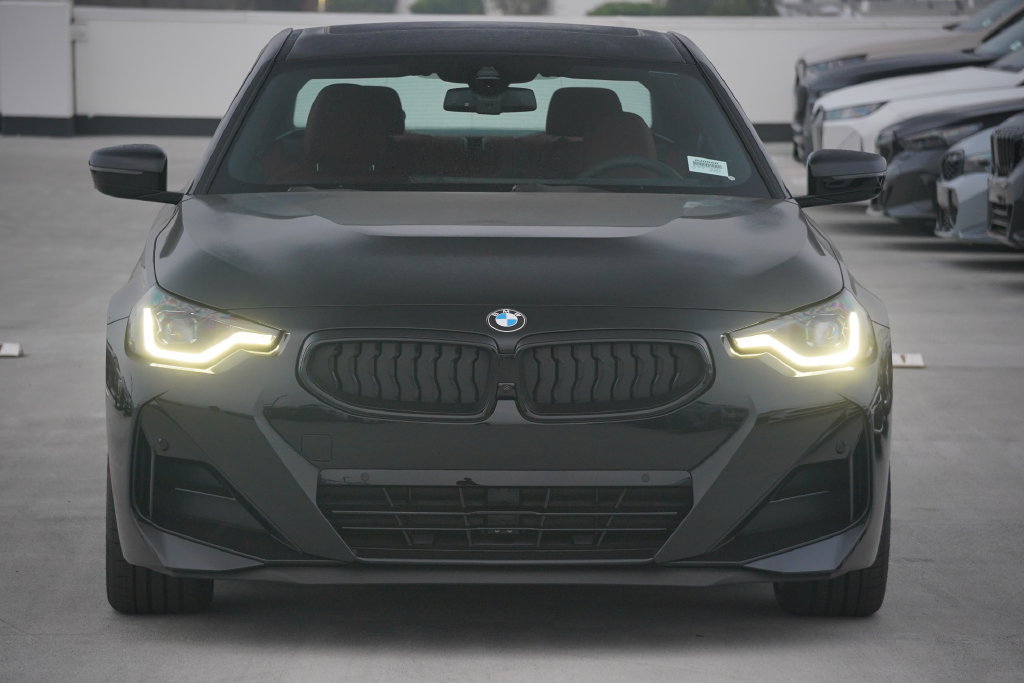 Used 2026 BMW 230i Coupe w/ Premium Package RWD image 2