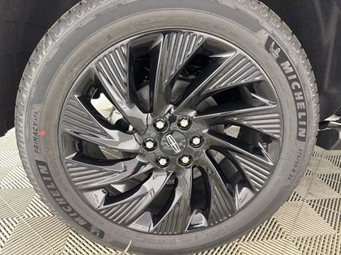 New 2025 Lincoln Navigator Reserve w/ Jet Appearance Package image 33