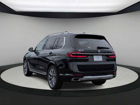 Used 2025 BMW X7 xDrive40i AWD/4WD image 6