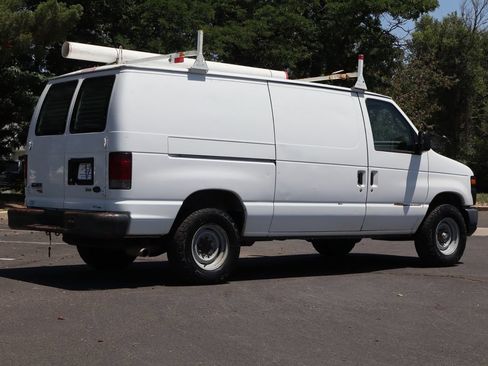 Used 2012 Ford E-250 and Econoline 250 w/ Commercial Cargo Van Pkg RWD image 5