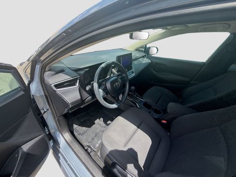 Used 2024 Toyota Corolla LE FWD image 9