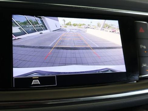 Used 2023 Buick Enclave Essence FWD image 29