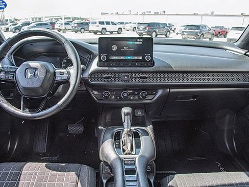 Used 2023 Honda HR-V Sport image 5