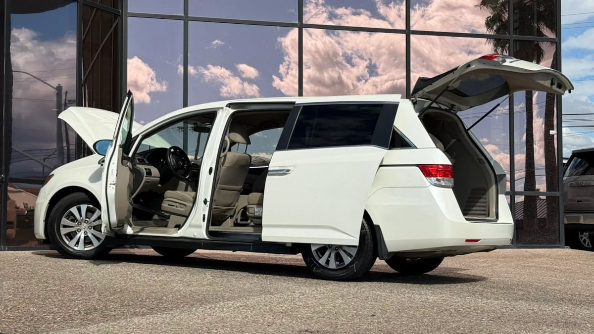 Used 2016 Honda Odyssey EX image 29