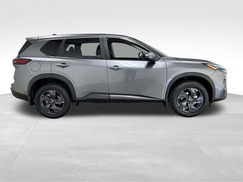 New 2026 Nissan Rogue SV image 2