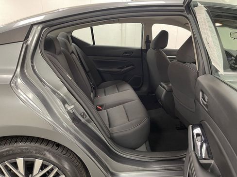 Used 2023 Nissan Altima 2.5 SV image 13