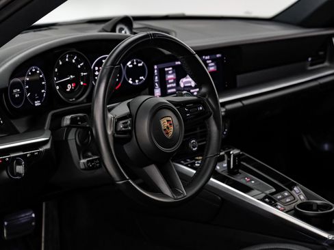 Used 2020 Porsche 911 Carrera 4S image 39