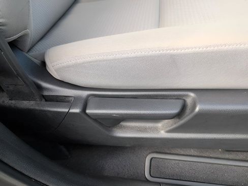 Used 2019 Honda HR-V EX image 40