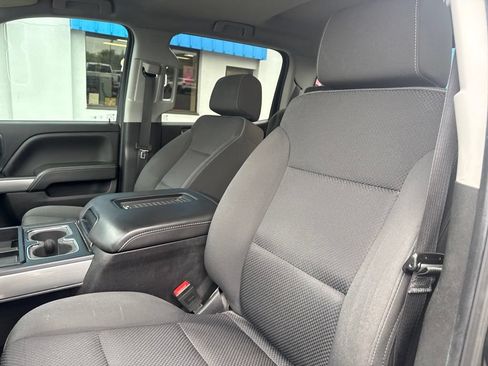 Used 2018 Chevrolet Silverado 1500 LT w/ Texas Edition AWD/4WD image 30