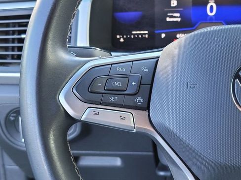 Used 2022 Volkswagen Atlas Cross Sport SE FWD image 21