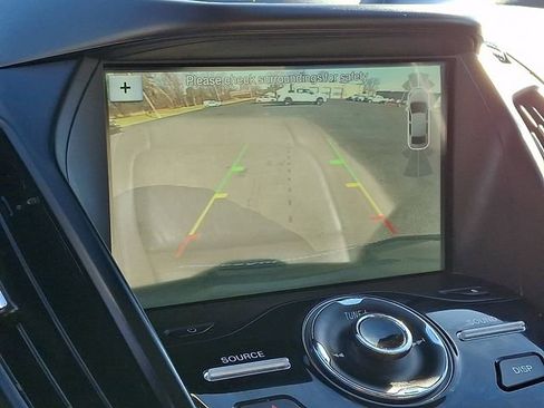 Used 2018 Ford Escape Titanium w/ Ford Safe & Smart Package image 4