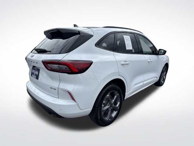 Used 2023 Ford Escape ST-Line w/ Tech Pack #1 AWD/4WD image 5