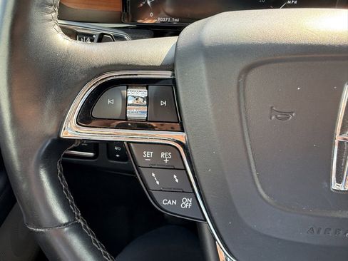 Used 2020 Lincoln Navigator Reserve w/ Luxury Package image 26