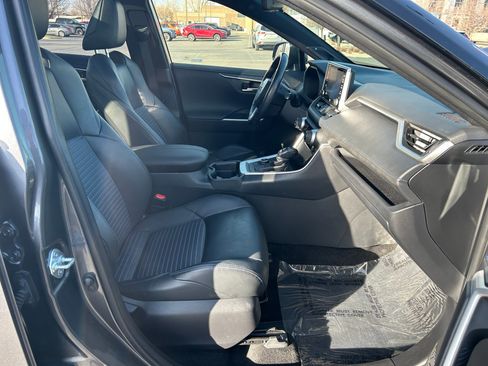 Used 2020 Toyota RAV4 XSE image 29