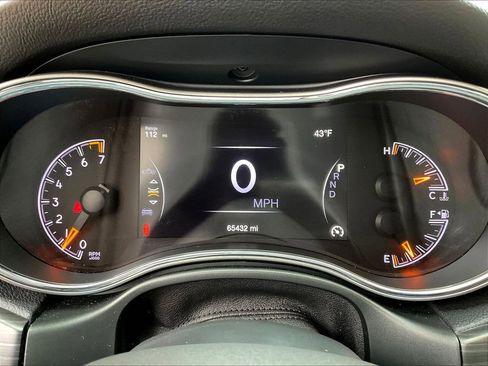 Used 2020 Jeep Grand Cherokee Limited AWD/4WD image 13