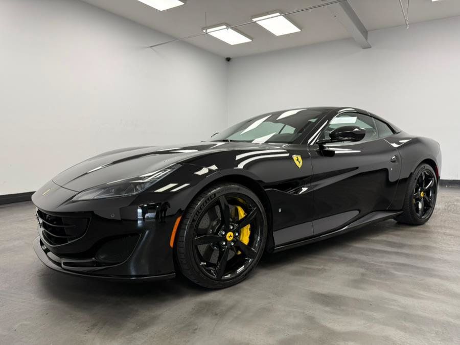 Used 2019 Ferrari Portofino RWD image 5