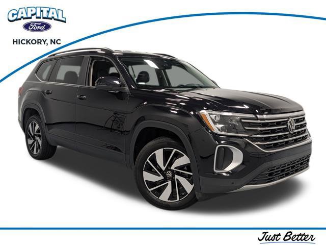 Used 2024 Volkswagen Atlas SE AWD/4WD image 1