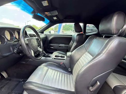 Used 2009 Dodge Challenger R/T image 27