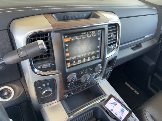 Used 2017 RAM 2500 Laramie w/ Convenience Group AWD/4WD image 13