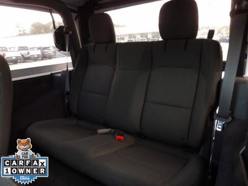 Used 2020 Jeep Wrangler Sport image 30