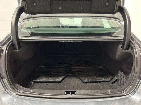 Used 2018 Volvo S60 T5 Inscription Platinum w/ Climate Package AWD/4WD image 33