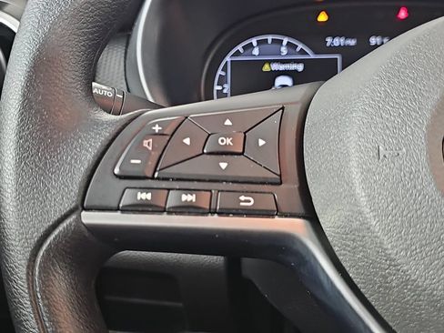 Used 2024 Nissan Kicks SV FWD image 16