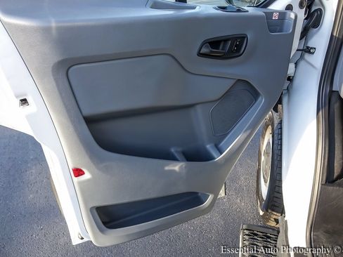 Used 2019 Ford Transit 250 148 Medium Roof RWD image 16