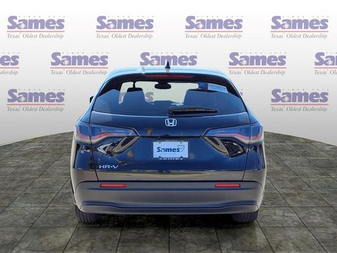 Certified 2025 Honda HR-V LX image 6