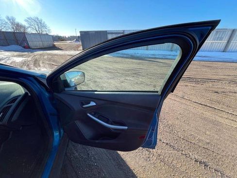 Used 2014 Ford Focus SE w/ Equipment Group 201A image 30