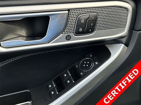 Used 2021 Ford Explorer Limited w/ Equipment Group 301A image 16