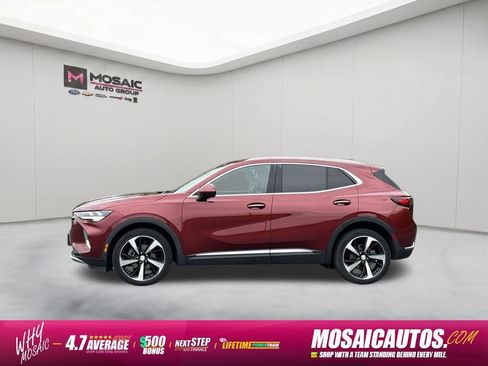 Used 2021 Buick Envision Essence w/ Technology Package I AWD/4WD image 4