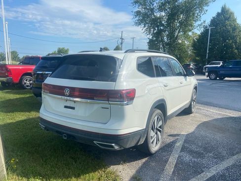 Used 2025 Volkswagen Atlas SE AWD/4WD image 5