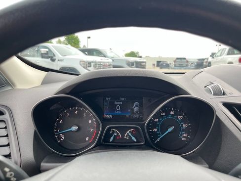 Used 2016 Ford Escape SE w/ Equipment Group 201A AWD/4WD image 22