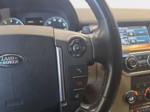 Used 2014 Land Rover LR4 AWD/4WD image 21