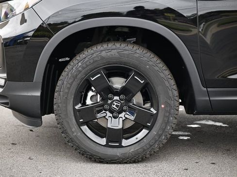 New 2026 Honda Ridgeline Black Edition image 6
