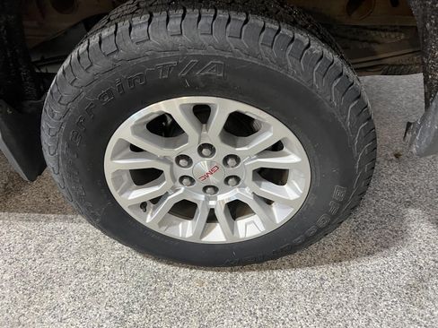 Used 2014 GMC Sierra 1500 SLE w/ SLE Value Package AWD/4WD image 23