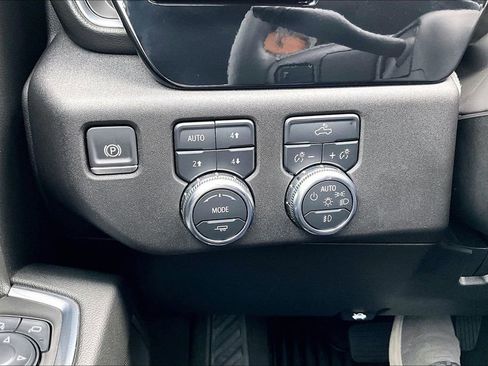 Used 2025 GMC Sierra 1500 Elevation w/ X31 Off-Road Package image 31