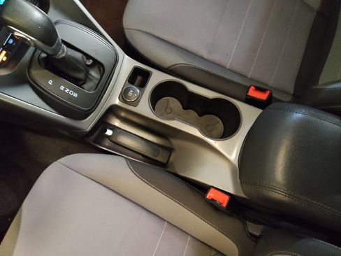 Used 2016 Ford Escape SE w/ Equipment Group 201A image 26