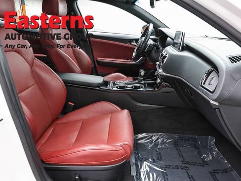 Used 2020 Kia Stinger GT-Line w/ Sun & Sound Package RWD image 26
