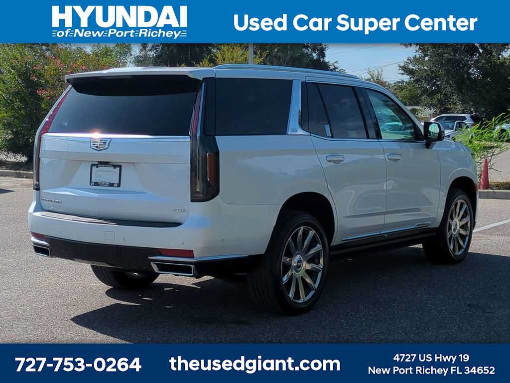 Used 2024 Cadillac Escalade Premium Luxury Platinum w/ Heavy-Duty Trailer Package AWD/4WD image 5