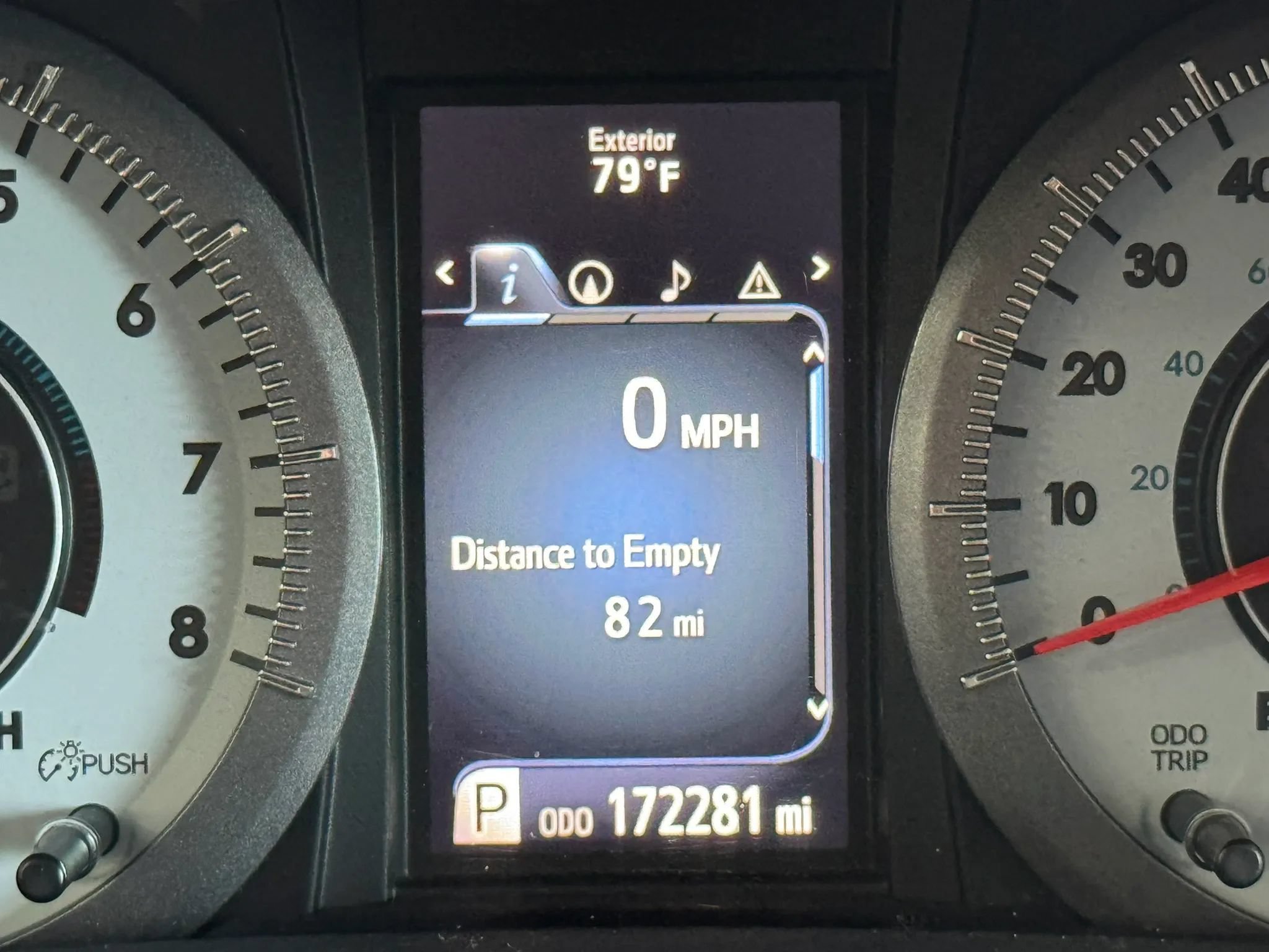 Used 2017 Toyota Sienna SE Premium FWD image 14
