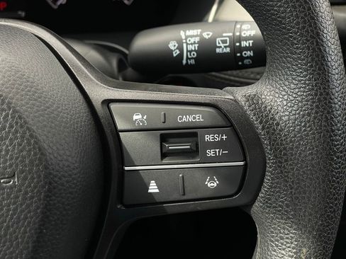 Certified 2025 Honda HR-V LX image 14