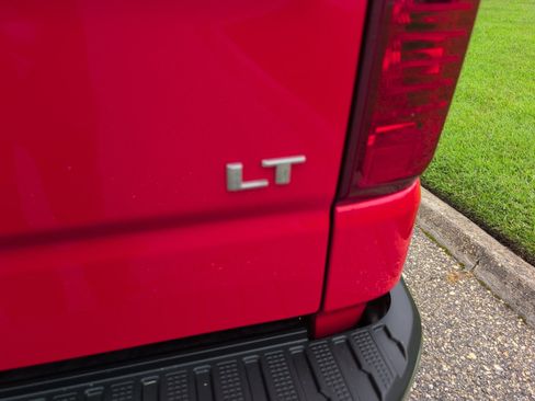 Used 2021 Chevrolet Silverado 1500 LT w/ All Star Edition Plus AWD/4WD image 4