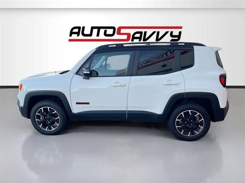 Used 2023 Jeep Renegade Trailhawk image 4